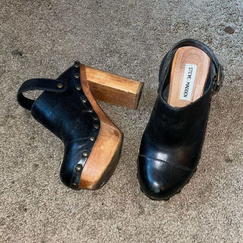 WOODEN PLATFORM HEEL